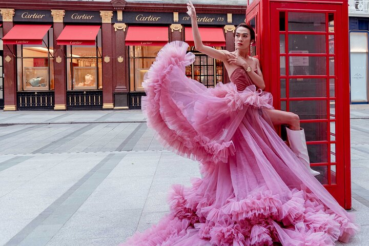 Luxury Pinky Dress Photoshoot in London Photographer